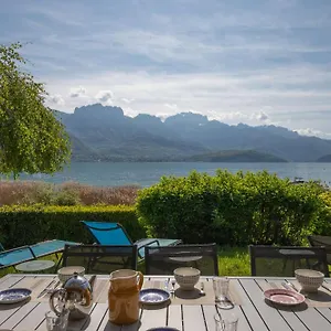 villa-savoielac-lac-dannecy-svrier-bord-de-lac-poisson-rouge.hotels-rhonealpes.com/